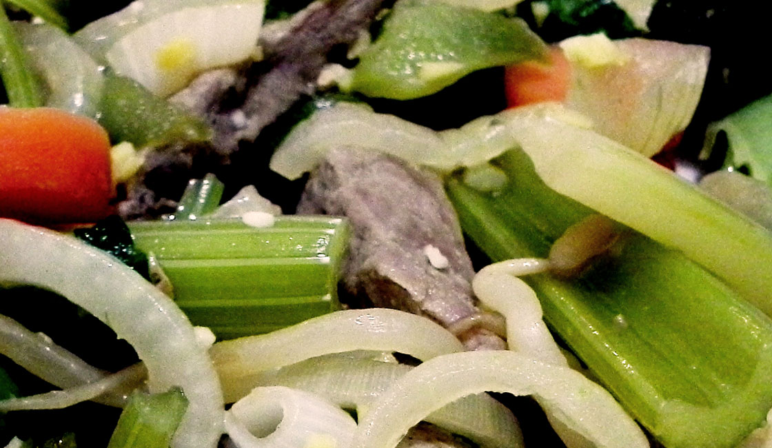 Canard et légumes sautés